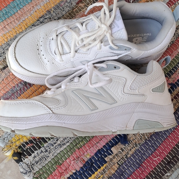 New Balance 857 White Sneakers Size 7 1/2 - Picture 2 of 9